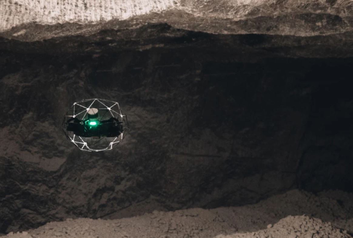 The Elios UAv flying through a mine